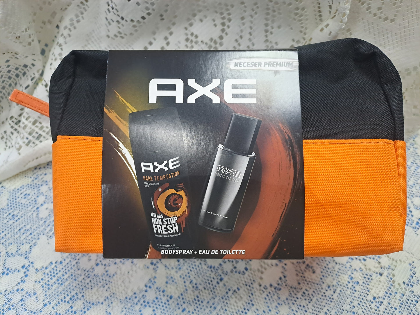 Colonia body spray AXE con neceser de regalo