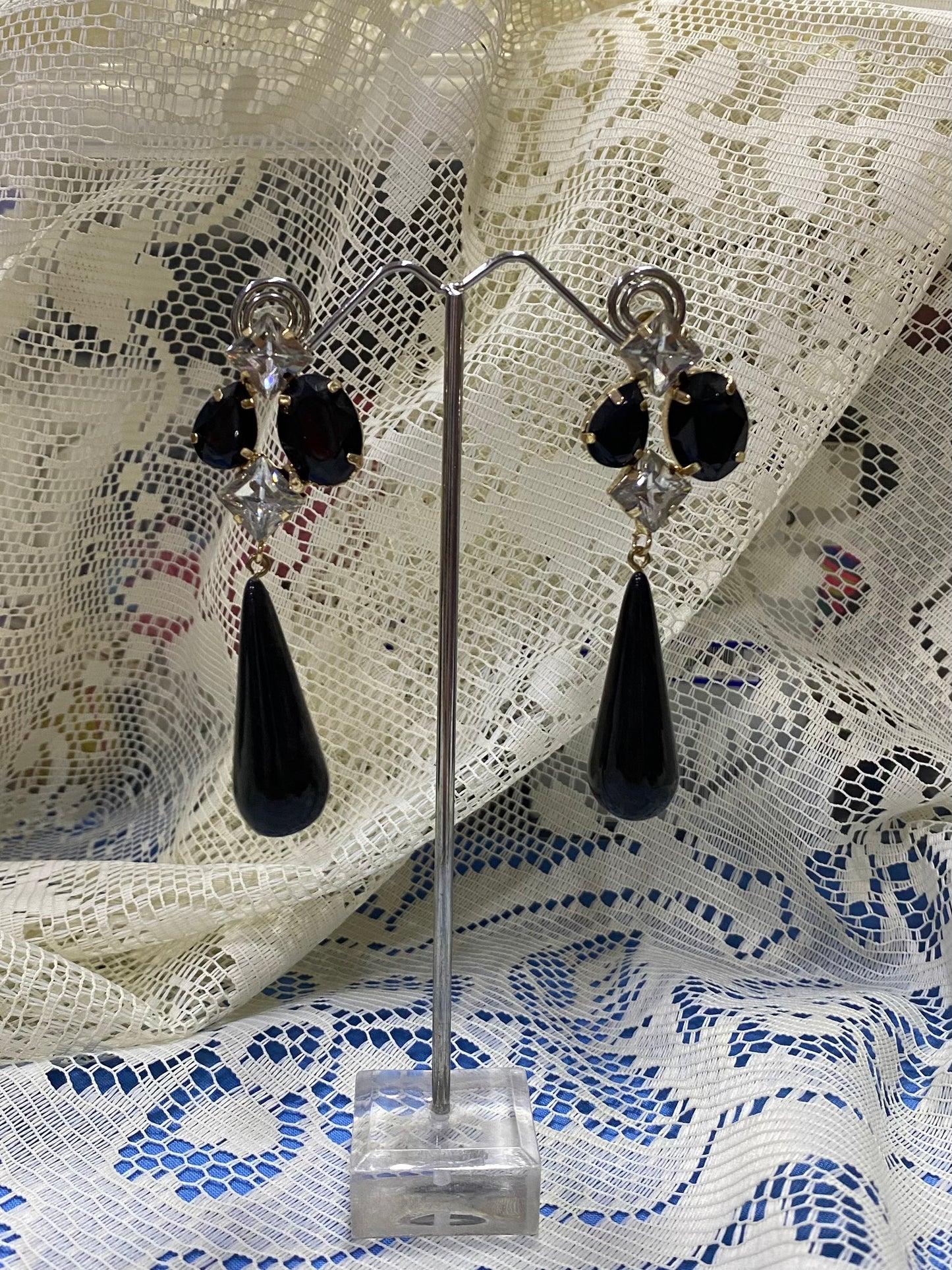 Pendiente negro diamantes