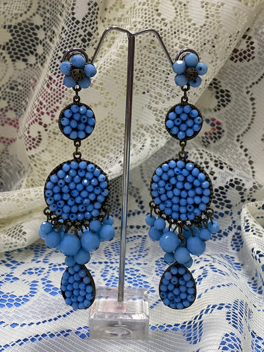Pendiente azul