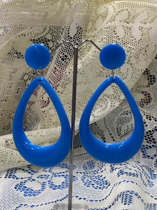 Pendiente azul