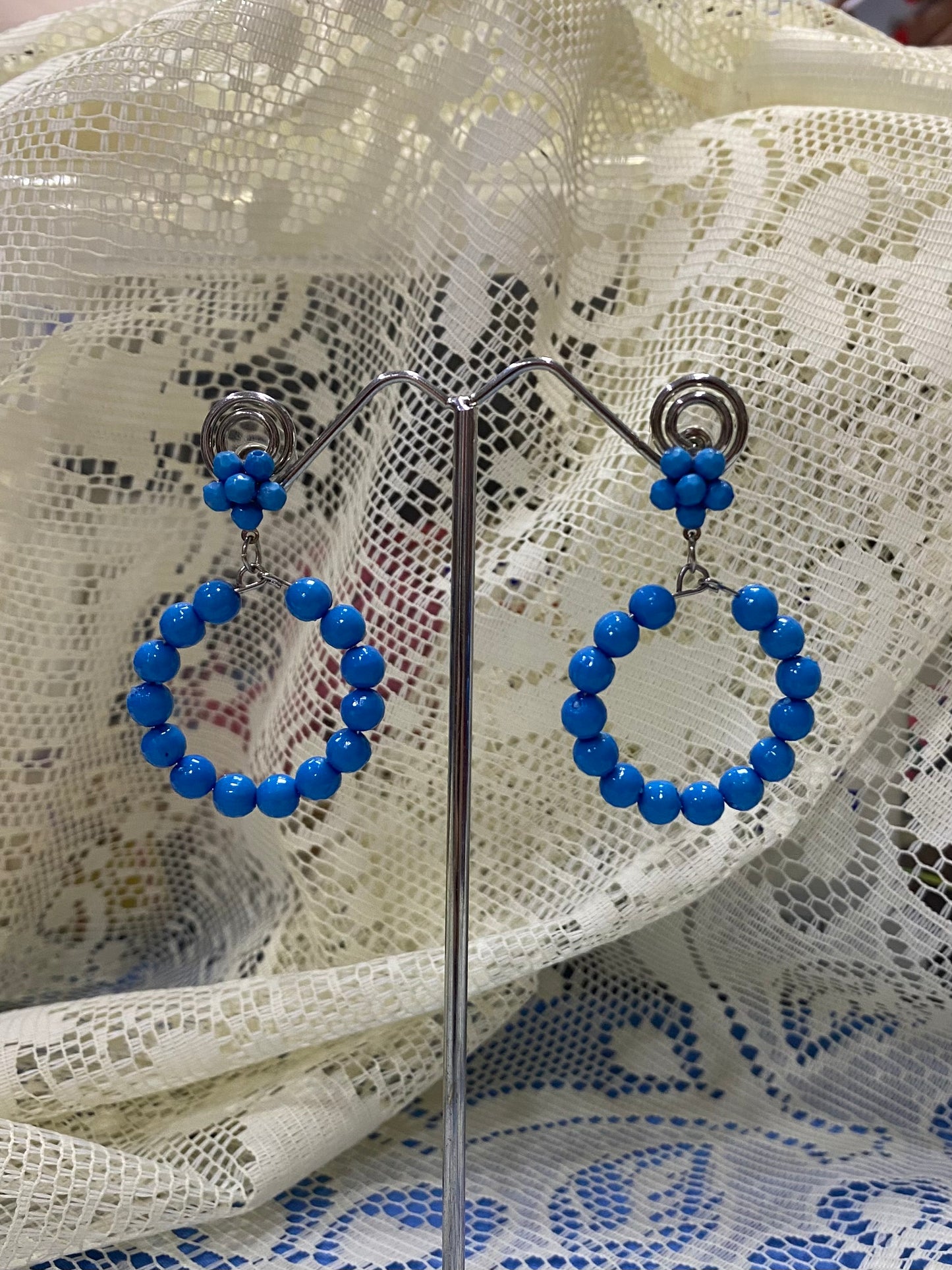 Pendiente azul